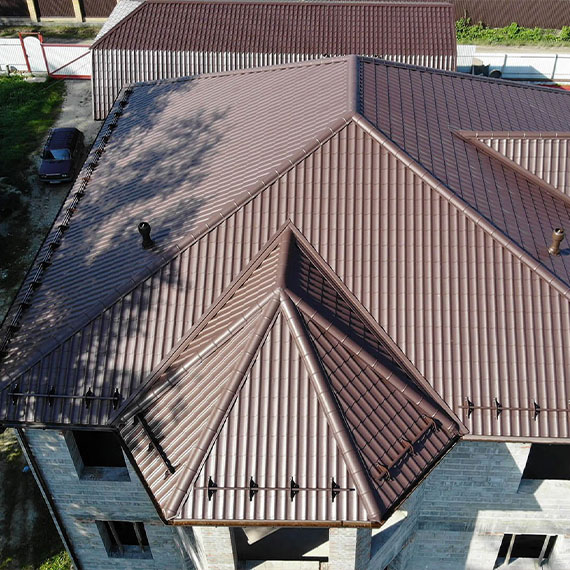 Монтаж сложной крыши и кровли в Светогорске и Ленинградской области